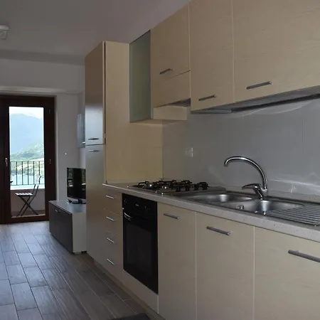 Da Clara E Raffaele Apartment Barrea