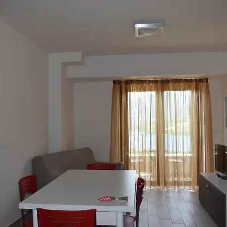 Apartment Da Clara E Raffaele *